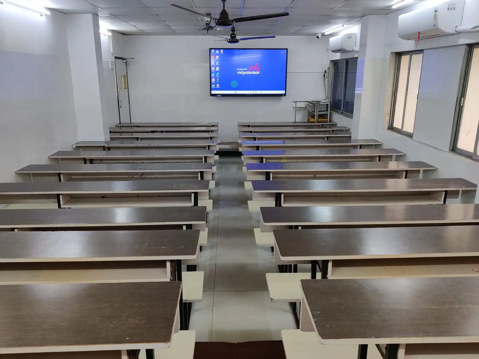 Center View 2